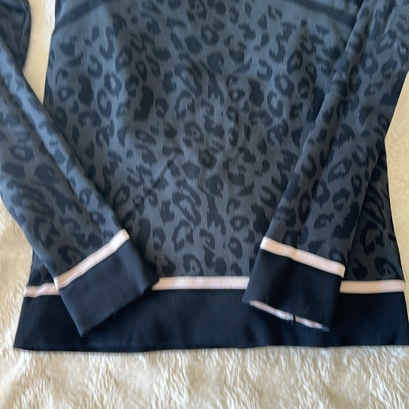 [Sweaty Betty] Ski Base Layer Top - Picture 4 of 7
